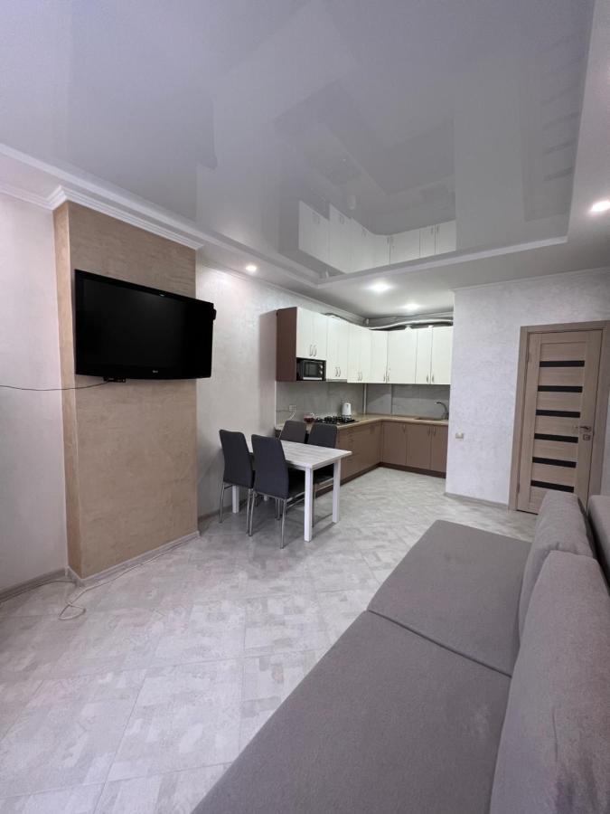 Apartment In Khmelnytsky Street Leópolis Exterior foto