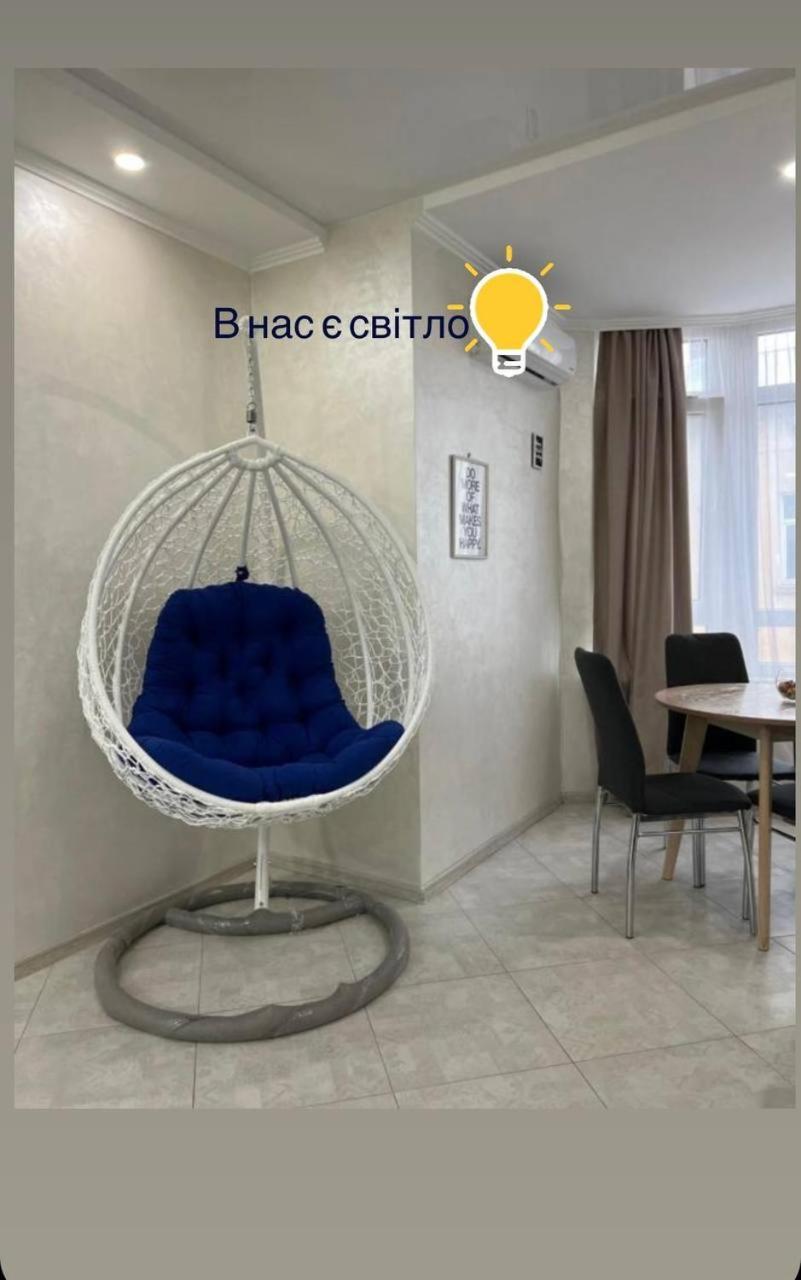 Apartment In Khmelnytsky Street Leópolis Exterior foto